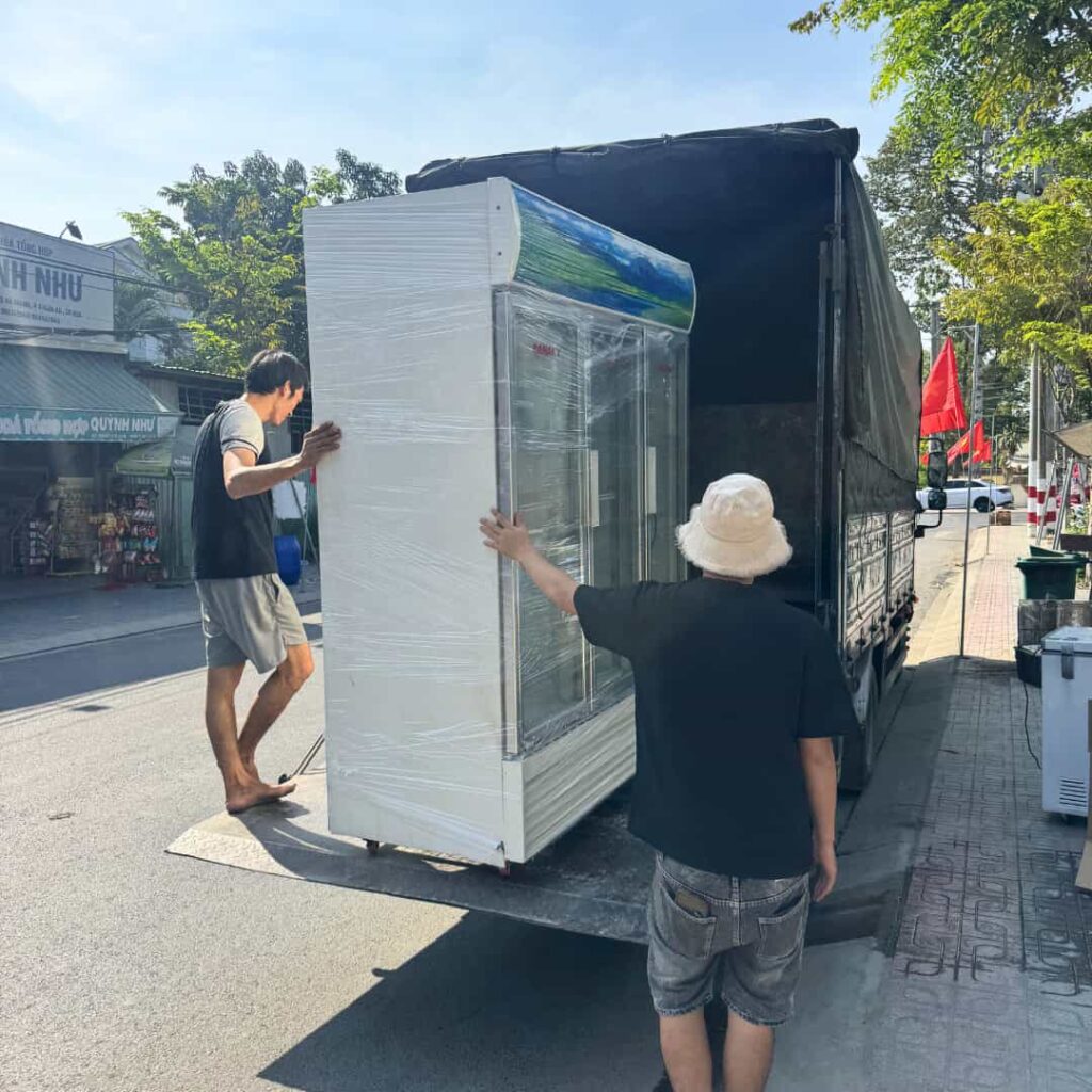 Thu mua tủ đông, tủ mát cũ tận nơi giá tốt tại TP.HCM
