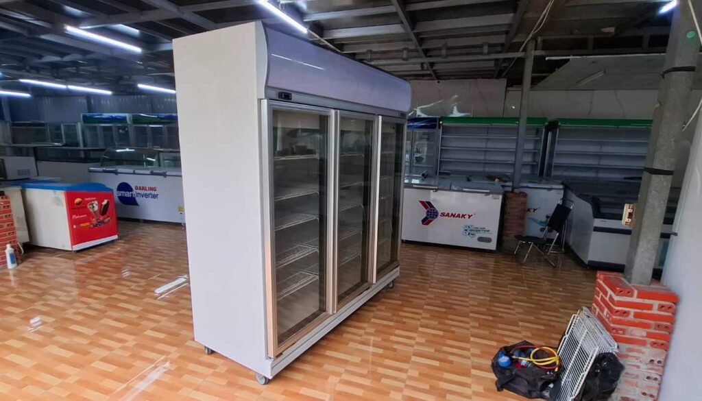 Tổng quan tủ mát Berjaya 1600 lít 3D/DC-SM cũ