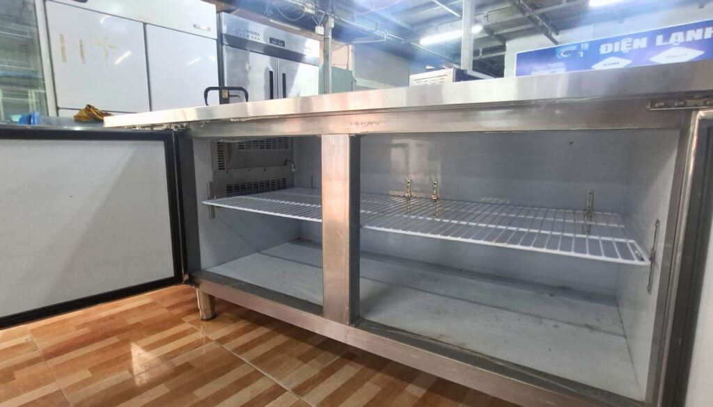 Tổng quan bàn đông mát Lightcool BL-1800 cũ